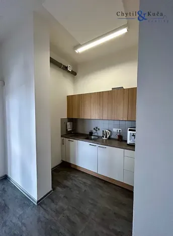 Prodej obchodního prostoru, Bystřice pod Hostýnem, Holešovská, 1592 m2