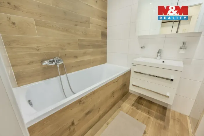 Prodej bytu 3+kk, Praha - Chodov, Jažlovická, 66 m2