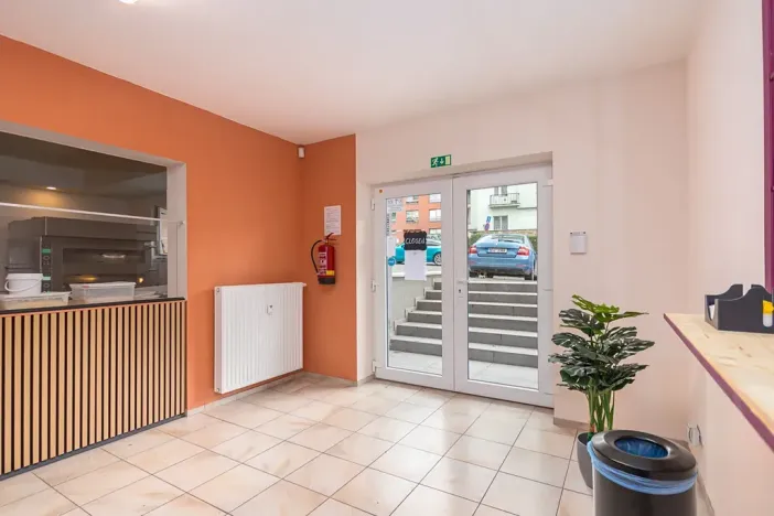 Prodej obchodního prostoru, Praha - Vršovice, Petrohradská, 68 m2