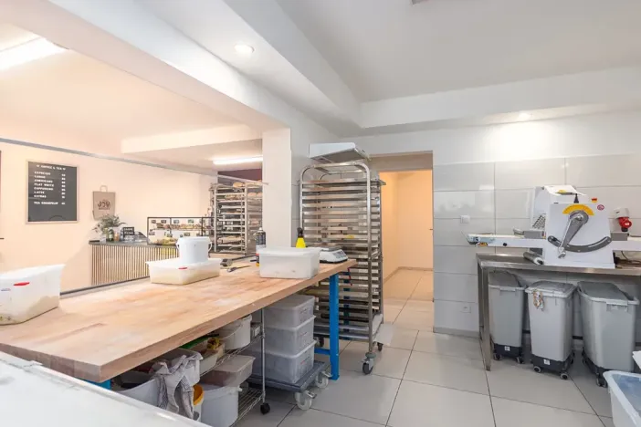 Prodej obchodního prostoru, Praha - Vršovice, Petrohradská, 68 m2