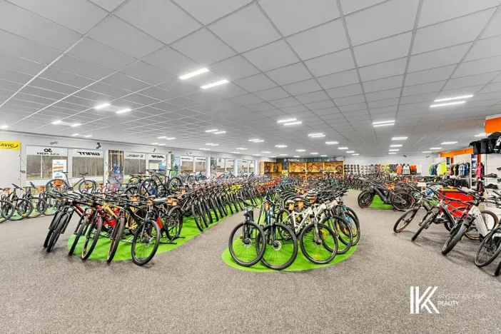 Prodej obchodního prostoru, Pardubice, Přeloučská, 779 m2