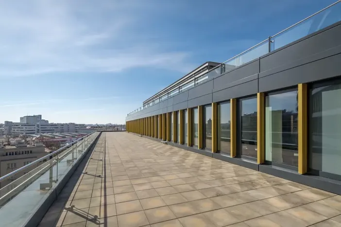 Pronájem kanceláře, Praha - Nusle, Pikrtova, 860 m2