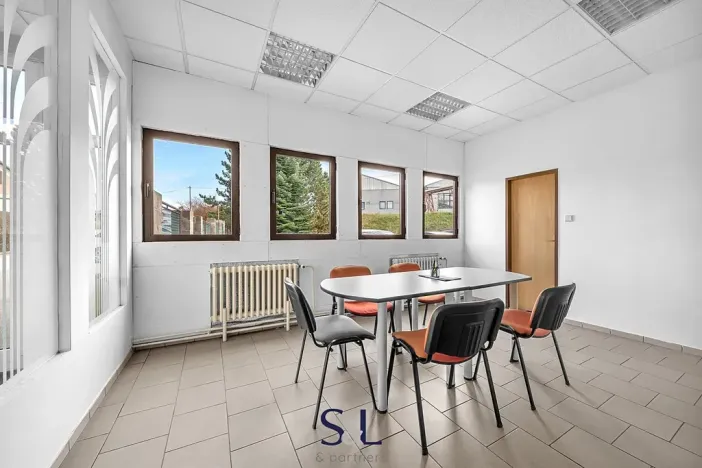 Prodej výrobních prostor, Turnov, Hruborohozecká, 2500 m2