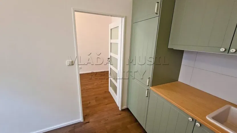 Pronájem bytu 1+1, Praha - Libeň, Novákových, 37 m2