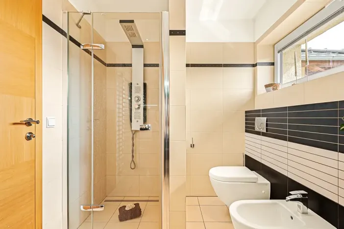 Prodej rodinného domu, Doksy, Severní, 342 m2