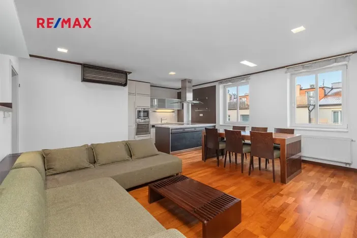 Prodej bytu 3+kk, Praha - Holešovice, Dobrovského, 107 m2