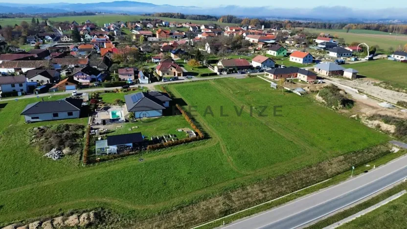 Prodej pozemku pro bydlení, Strážkovice, 2274 m2