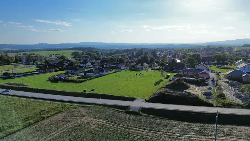 Prodej pozemku pro bydlení, Strážkovice, 2274 m2