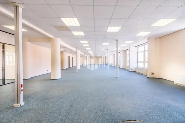 Pronájem kanceláře, Praha - Holešovice, Na Maninách, 360 m2