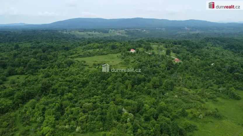 Prodej komerčního pozemku, Rakovica, Chorvatsko, 70904 m2