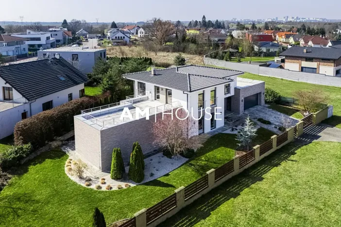 Prodej rodinného domu, Praha - Pitkovice, Křemenáčová, 330 m2