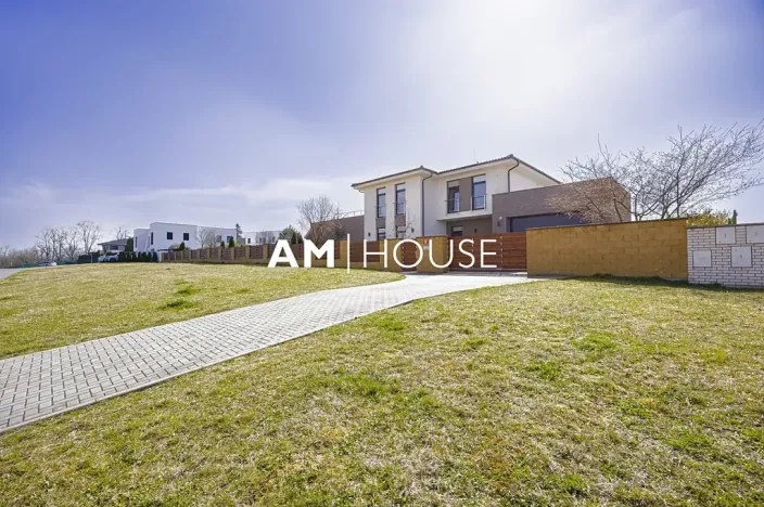 Prodej rodinného domu, Praha - Pitkovice, Křemenáčová, 330 m2