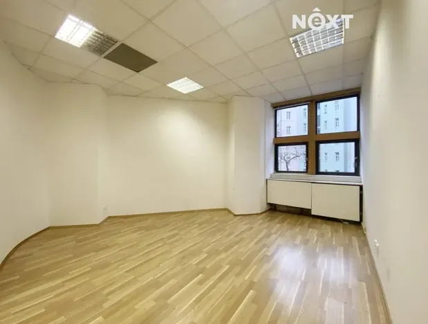Pronájem kanceláře, Praha - Nové Město, Na Moráni, 114 m2