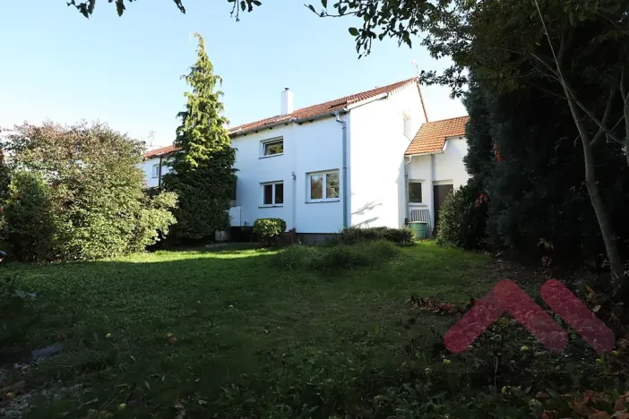 Pronájem rodinného domu, Vestec, Na Suchých, 142 m2