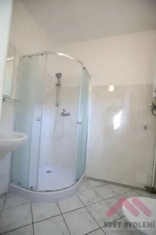 Pronájem rodinného domu, Vestec, Na Suchých, 142 m2