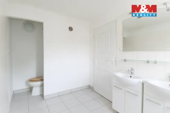 Pronájem výrobních prostor, Hradec Králové, U Jednoty, 350 m2