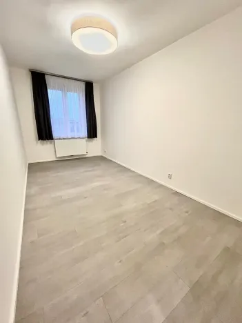 Pronájem bytu 3+1, Praha - Vinohrady, Vinohradská, 85 m2