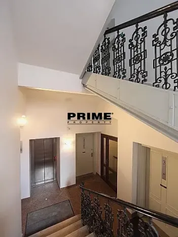 Pronájem bytu 2+kk, Praha - Vinohrady, Belgická, 42 m2