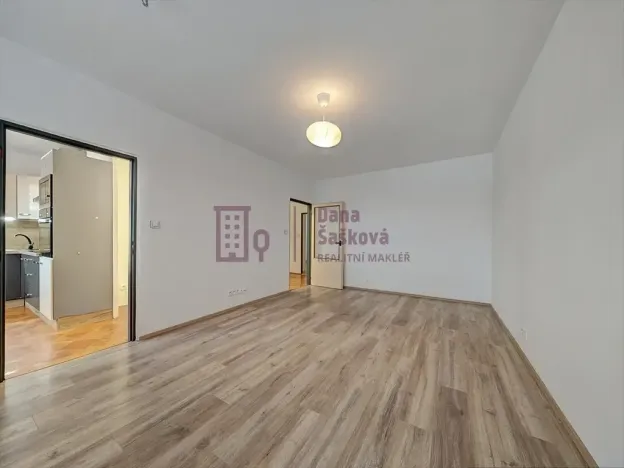 Pronájem bytu 2+1, Jindřichův Hradec, sídliště Vajgar, 62 m2
