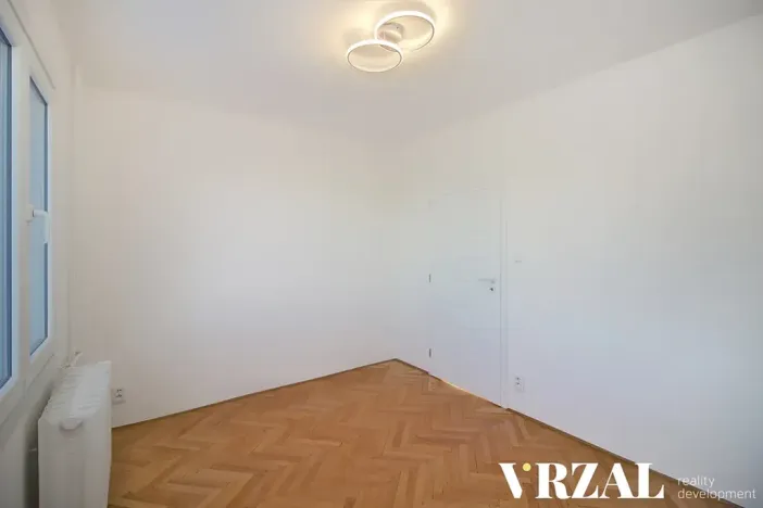 Prodej bytu 3+1, Plzeň, Smrková, 66 m2