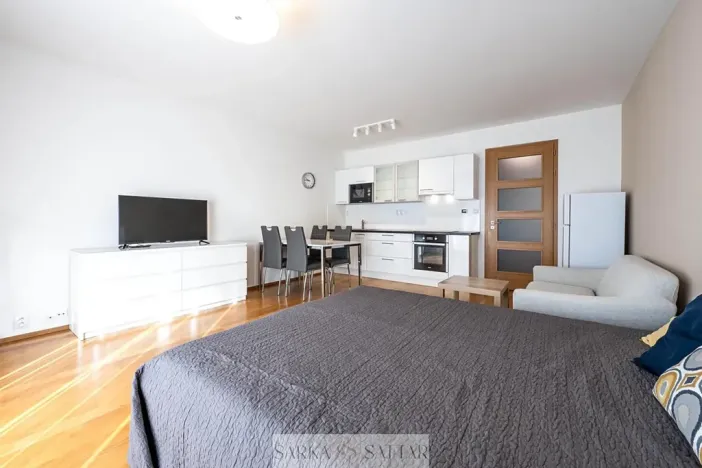 Pronájem bytu 1+kk, Praha - Holešovice, Komunardů, 36 m2