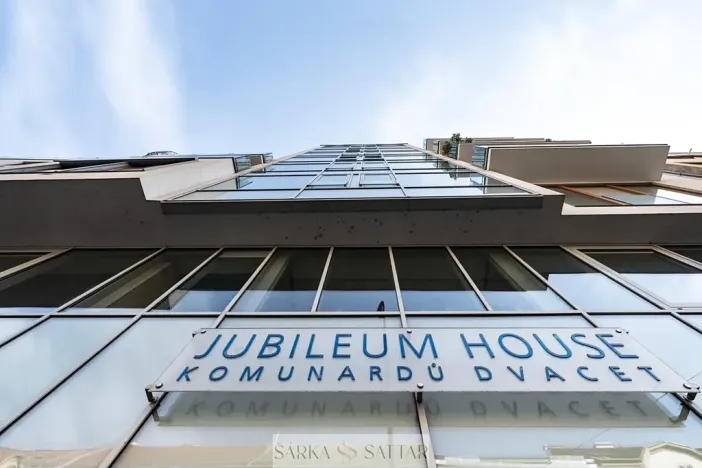 Pronájem bytu 1+kk, Praha - Holešovice, Komunardů, 36 m2