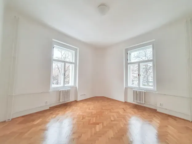 Pronájem bytu 2+kk, Praha - Vinohrady, Bruselská, 43 m2