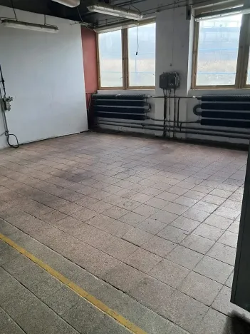 Pronájem skladu, Skuteč, Husova, 421 m2