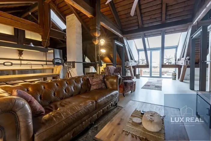 Prodej atypického bytu, Mikulov, Komenského, 164 m2