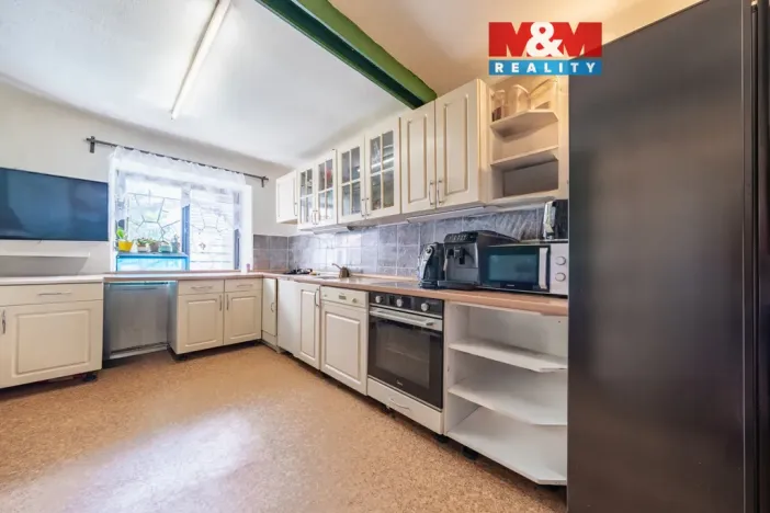 Prodej rodinného domu, Želízy - Sitné, 480 m2