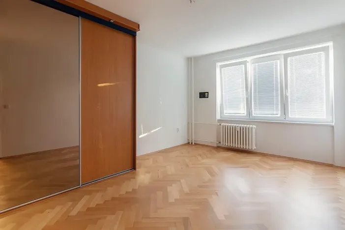 Pronájem bytu 2+kk, Praha - Záběhlice, Senohrabská, 53 m2