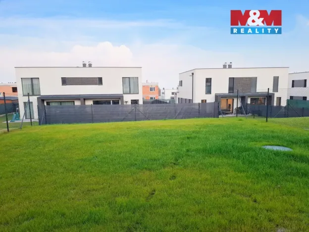 Pronájem rodinného domu, Praha - Březiněves, Poštolčí, 141 m2