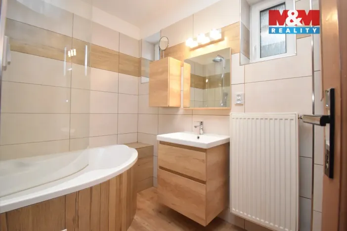 Prodej rodinného domu, Stará Ves nad Ondřejnicí - Stará Ves, Dukelská, 200 m2