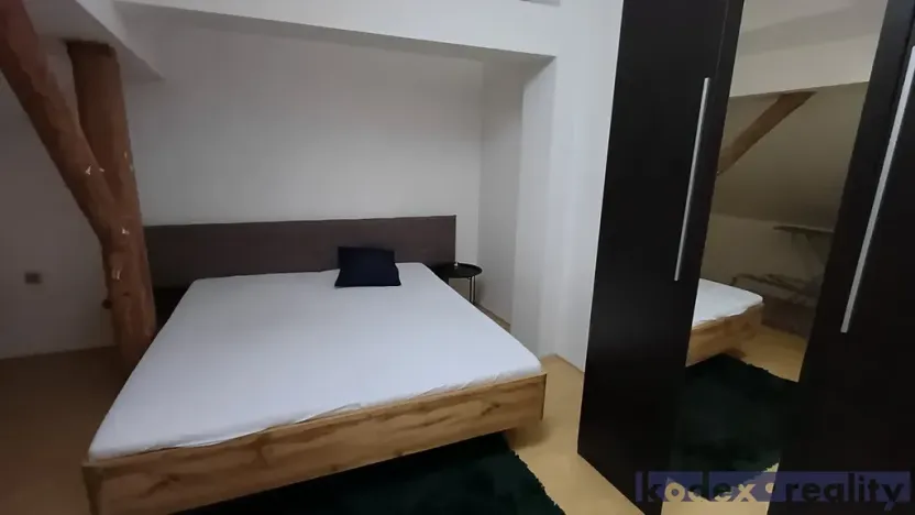 Pronájem bytu 2+kk, Hradec Králové, Československé armády, 50 m2