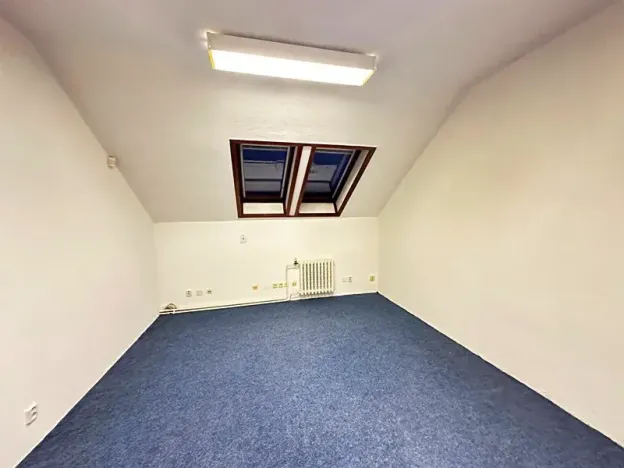 Pronájem kanceláře, Nový Jičín, Masarykovo nám., 19 m2