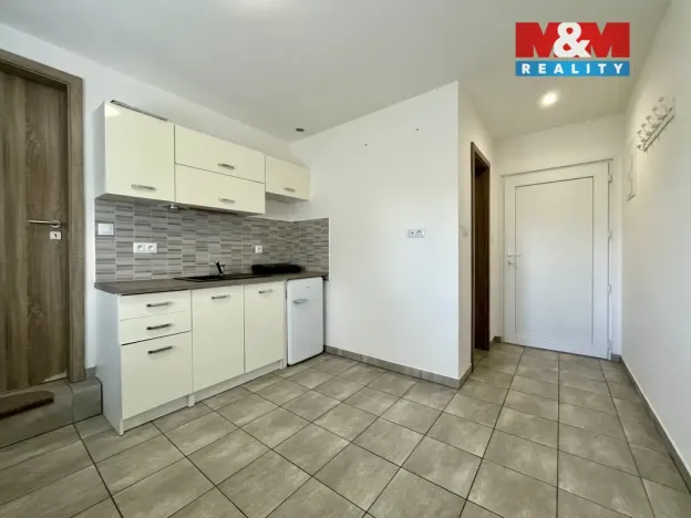 Pronájem bytu 2+kk, Praha - Libuš, U líhní, 22 m2