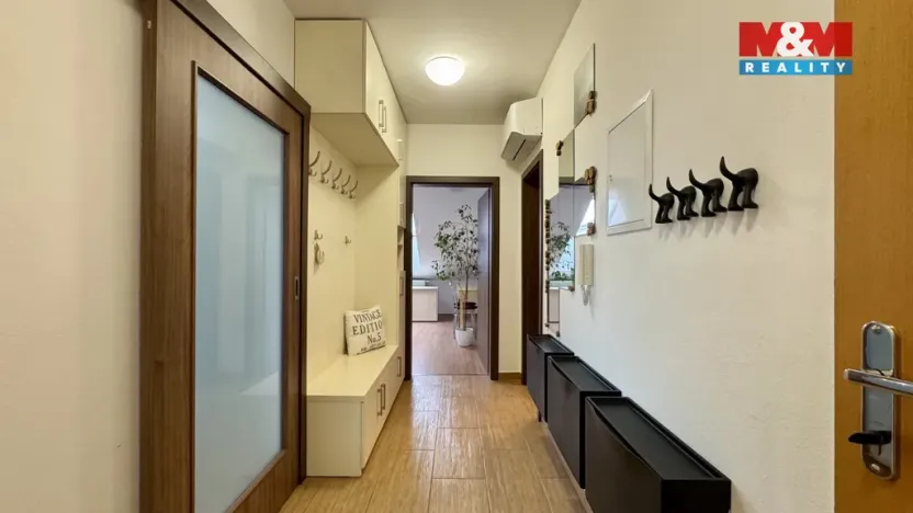 Pronájem bytu 2+kk, Olomouc, Hodolanská, 51 m2