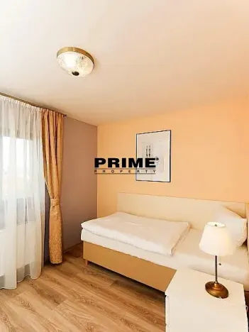 Pronájem bytu 3+kk, Praha - Vinohrady, Máchova, 63 m2