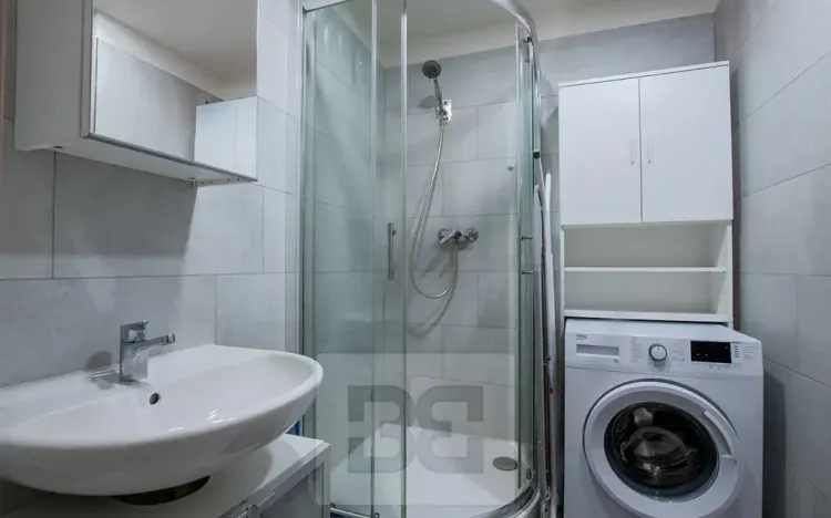 Pronájem bytu 1+kk, Praha - Horní Měcholupy, Mantovská, 31 m2