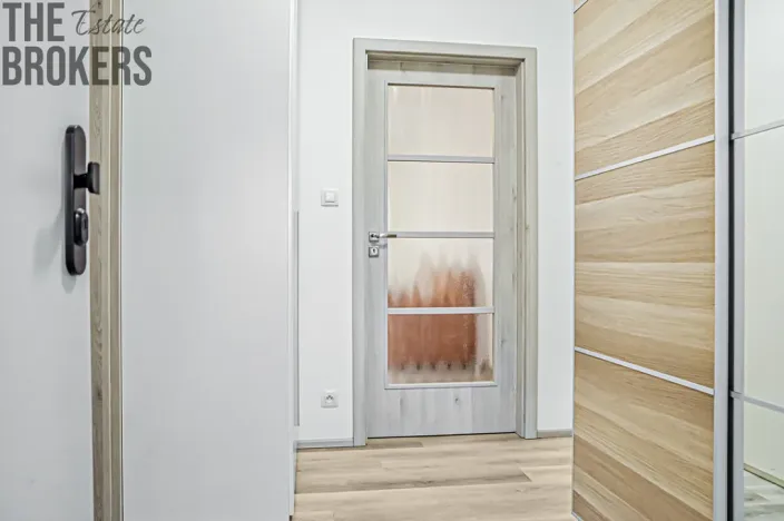 Pronájem bytu 1+kk, Chýnice, Karlštejnská, 38 m2