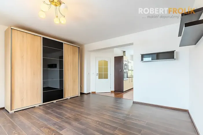 Pronájem bytu 2+1, Praha - Čakovice, U Párníků, 61 m2