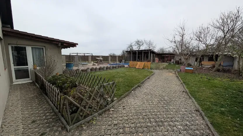 Prodej rodinného domu, Týnec nad Labem, 149 m2