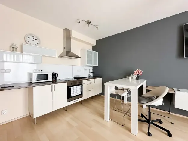 Pronájem bytu 1+kk, Praha - Letňany, Miroslava Hajna, 37 m2