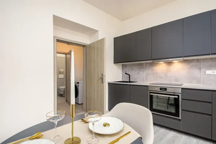 Pronájem bytu 2+kk, Praha - Vršovice, Košická, 36 m2