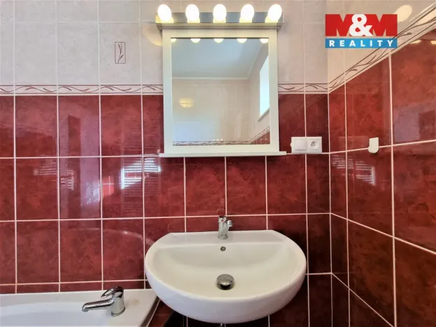 Prodej bytu 3+1, Rohatec, Nádražní, 90 m2