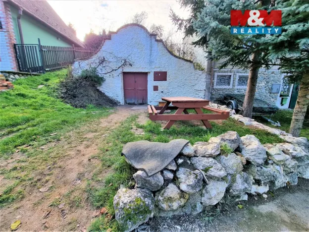 Prodej vinného sklepa, Perná, 125 m2