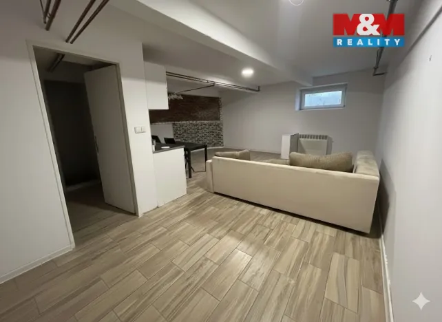 Pronájem bytu 1+kk, Týniště nad Orlicí, Mírové nám., 45 m2