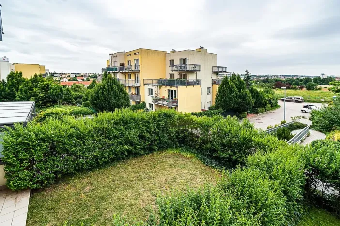 Pronájem bytu 2+kk, Praha - Řeporyje, Wiesenthalova, 59 m2