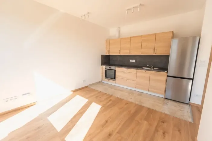 Pronájem bytu 1+kk, Praha - Hlubočepy, Fabiánové, 30 m2