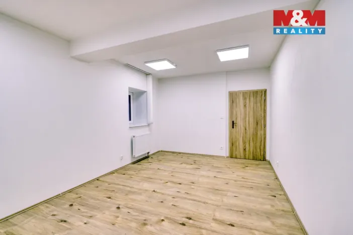 Pronájem kanceláře, Dobřany, Alšova, 55 m2